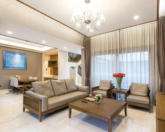 All-legend Hot-spring Resort Hotel - Tianjin - Bedroom