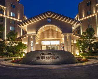 Emerald Bay Hotel - Yuxi - Building