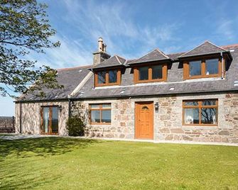 Schoolhill Croft - Ellon - Будівля