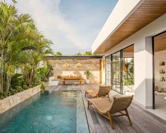 The Young Villas - Canggu - North Kuta - Pool