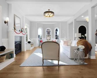 Luxurious Custom-Built Home in Charming Lebanon, Ohio - Lebanon (Ohio) - Sala de estar