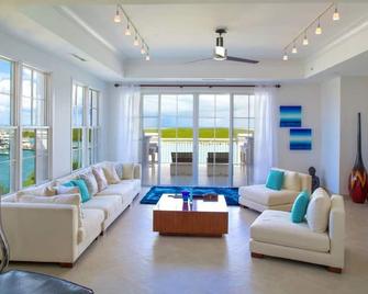 The Blue Haven Resort - Providenciales - Wohnzimmer