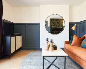 The Dorchester Hotel - Колінгвуд - Вітальня