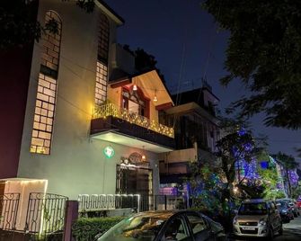 Guten Tag Kolkata - Calcuta - Edificio
