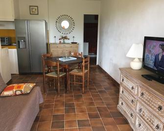 Les Oliviers - Grimaud - Essbereich