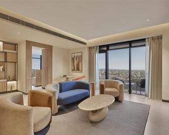 Hilton Gurugram Baani City Centre - Gurugram - Stue