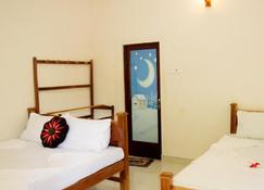 River Nature Park - Polonnaruwa - Bedroom