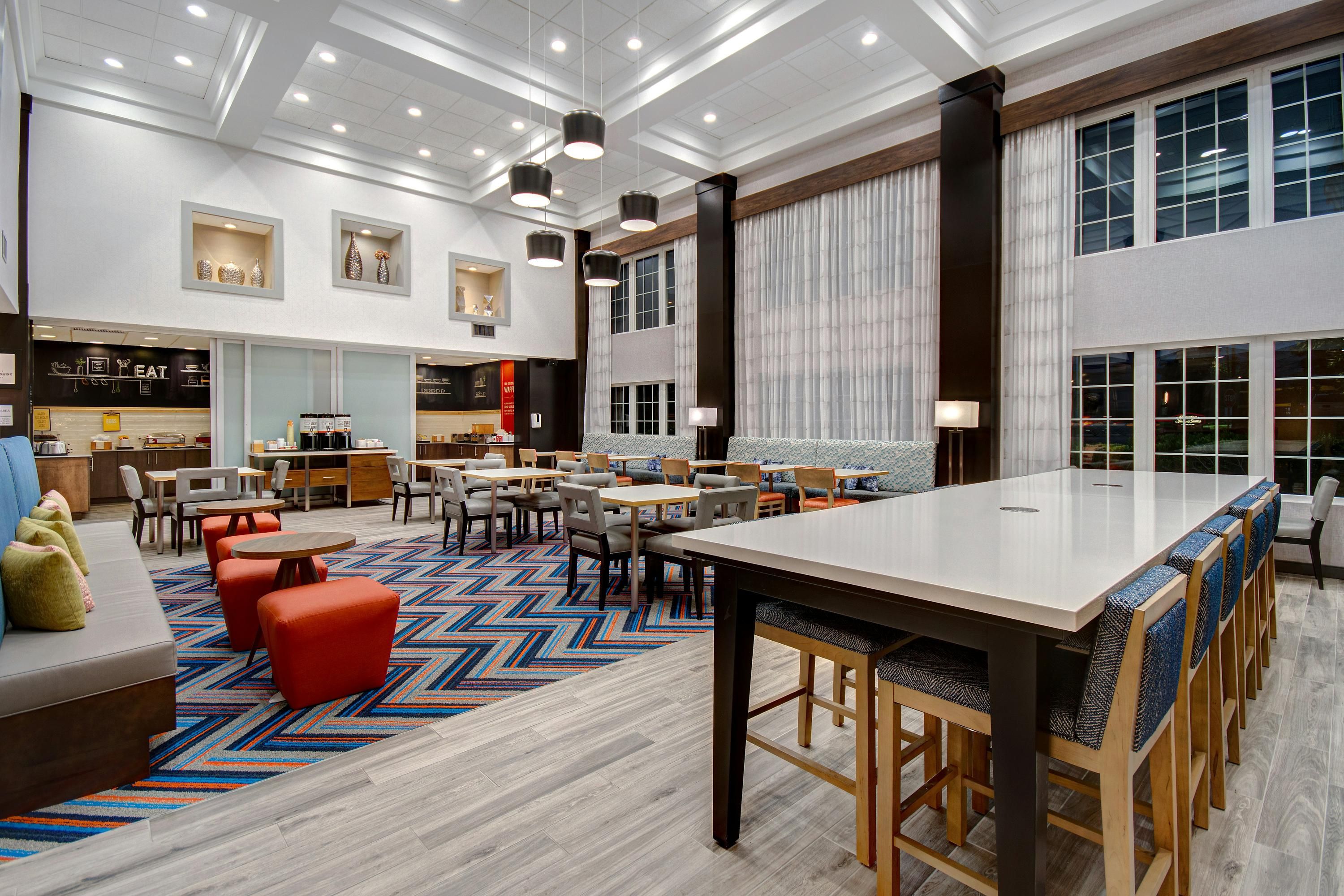 Hampton Inn & Suites Yonkers - Yonkers - Lounge