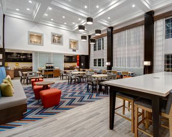 Hampton Inn & Suites Yonkers - Yonkers - Lounge