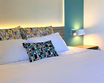 Logis Hôtel & Restaurant Les Mouettes - Larmor Plage, Proche De Lorient - Larmor-Plage - Habitación
