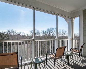 Sun and Fun 1 Bedroom Resort View Suite Sleeps 4 - Pawleys Island - Varanda