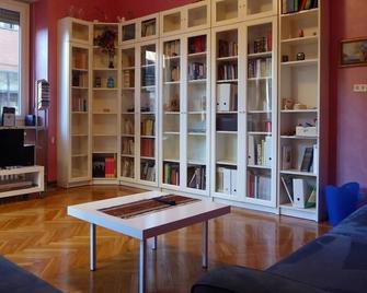Casa Clemente in Cit Turin - Vicino a Porta Susa e Metro - Torino - Soggiorno