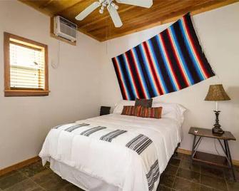 Cozy ranch guest house on 300 acre Ranch, pets ok Big Thicket National Preserve - Lumberton - Habitación
