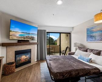 Luxury Garden View - Seascape Beach - Heated Pool - Aptos - Bedroom