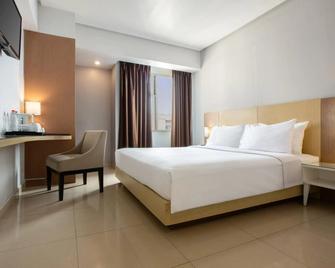 Hotel Santika Depok - Depok - Bedroom