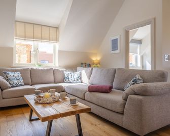 Sea Haven Cottage, Docking, Norfolk - Docking - Living room