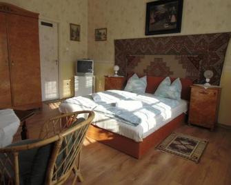 Illés Vendégház - Keszthely - Schlafzimmer