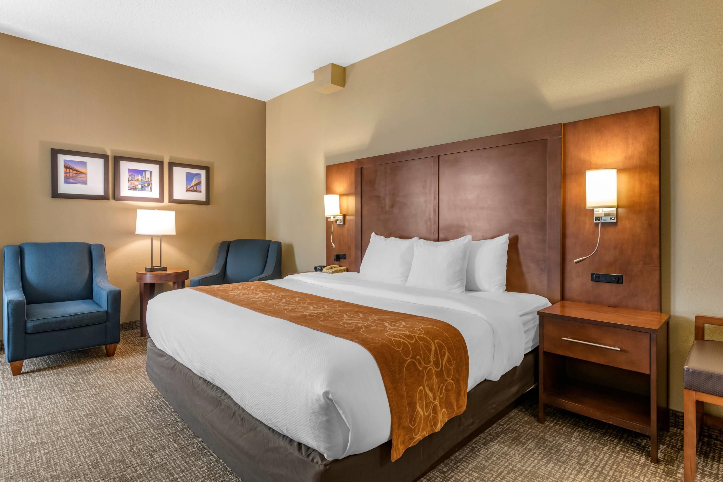 Comfort Suites Baymeadows Near Butler Blvd - ג'קסונוויל - חדר שינה