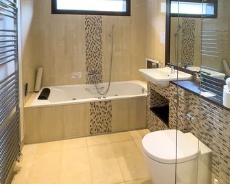 Haddon House Hotel - Bridport - Bathroom
