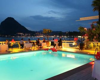 Hotel Lido Seegarten - Lugano - Svømmebasseng