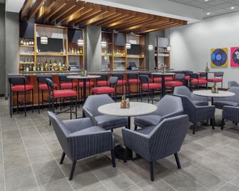 Hyatt Place Athens Downtown - Athens - Bar