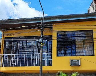 Flying Dog Hostel Iquitos - Iquitos - Edificio