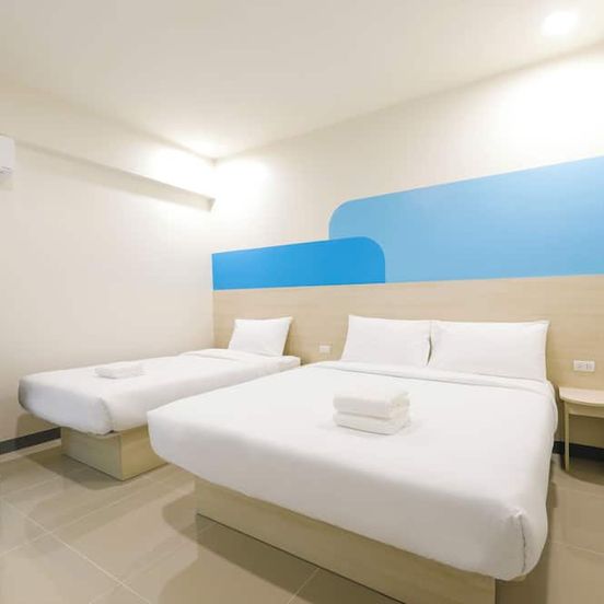 Hop Inn Hotel Davao image 1