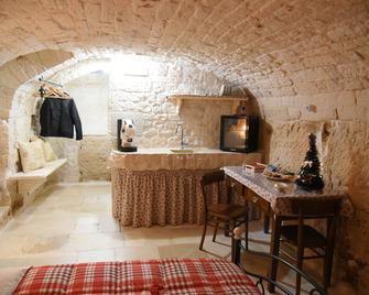Trulli Occhi Di Pietra - Alberobello