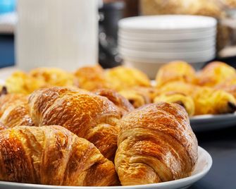 Holiday Inn Express Pamplona By IHG - Pamplona - Restaurante