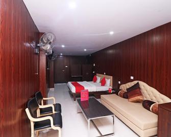 Hotel Vandana Palace - Kota - Schlafzimmer