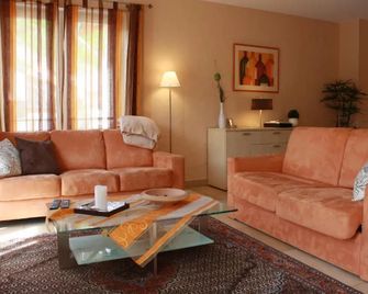 Ferienhaus Trimmisch - Ediger-Eller - Huiskamer