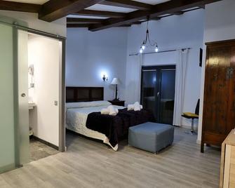 Hospederia Jaramillo - Peñaranda de Duero - Habitación