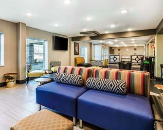 كومفرت إن ميمفيس أيربورت ويست - ممفيس (تنيسي) - غرفة معيشة