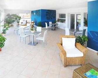 Hotel Stella Marina - San Teodoro - Patio