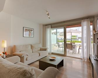 Duplex La Nau 4 - Полленса - Вітальня