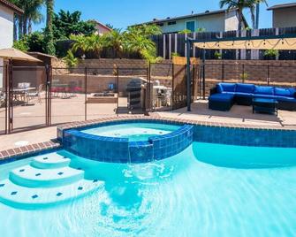 Palisades By The Bay Whole House Rental - San Diego - Pool