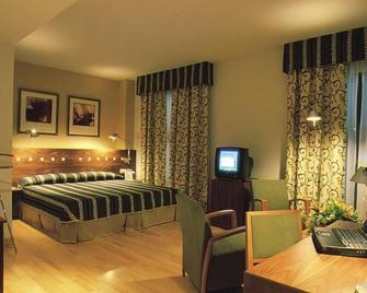 Gran Hotel Victoria - El Ejido - Ložnice