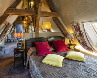 Chateau De Fere - Fère-en-Tardenois - Schlafzimmer