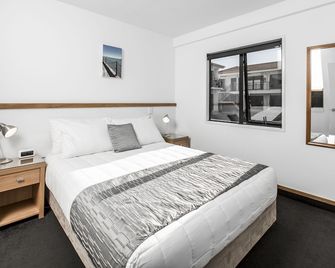 Palms Motel - Nelson - Bedroom