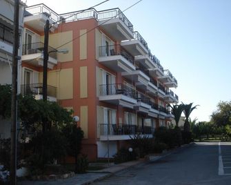 Fani Hotel - Loutra Edipsou - Edifício