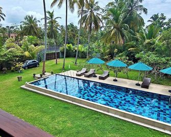 Mango Tree Villa Bentota - Induruwa - Pool