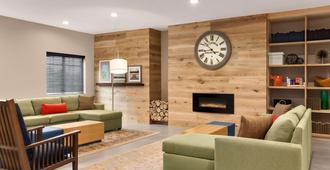 Country Inn & Suites by Radisson, Shreveport - Shreveport - Living room
