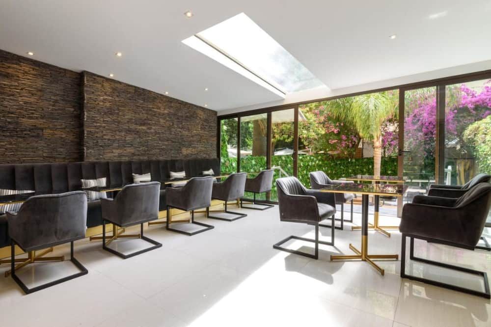 Hotel Saint Georges thumbnail 2