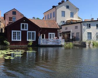 Stugan med Bryggan - Eskilstuna - Gebäude