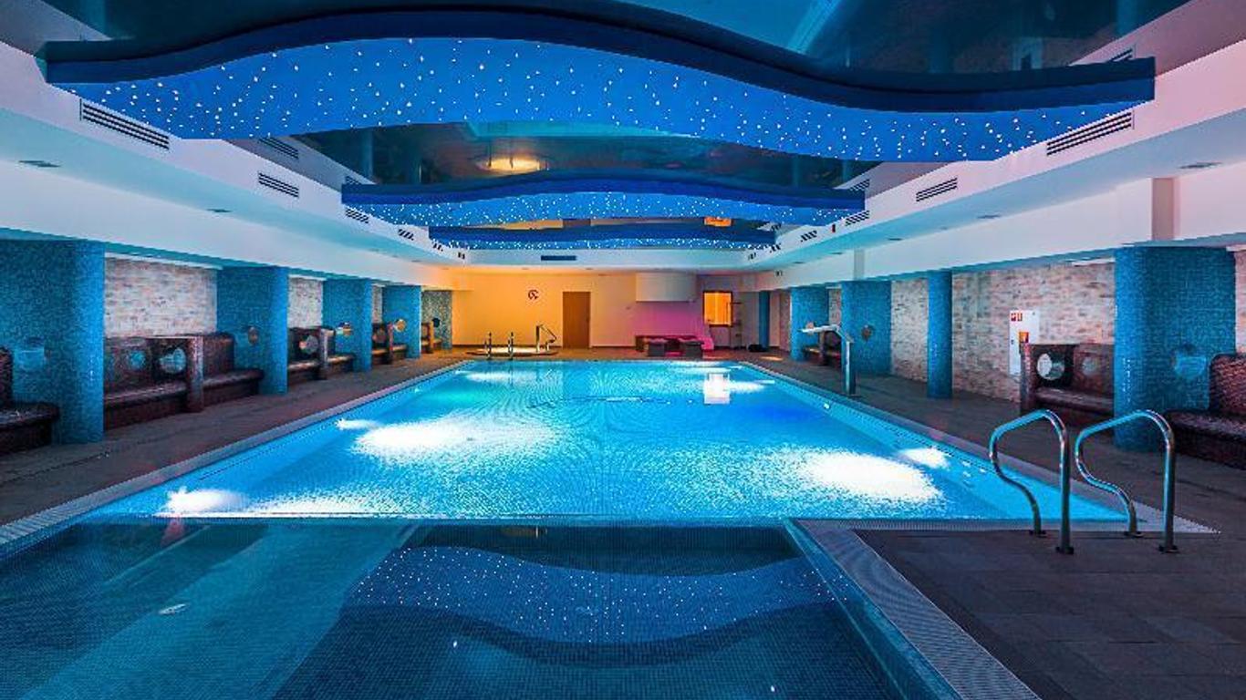 德芬蘇溫泉養生酒店 - 達布基