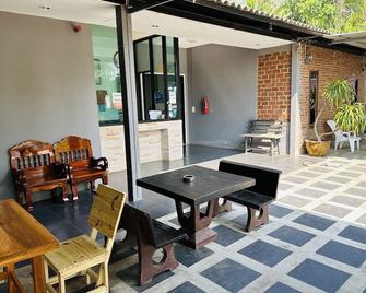 Koh Jum Hostel - Koh Jum - Restaurante