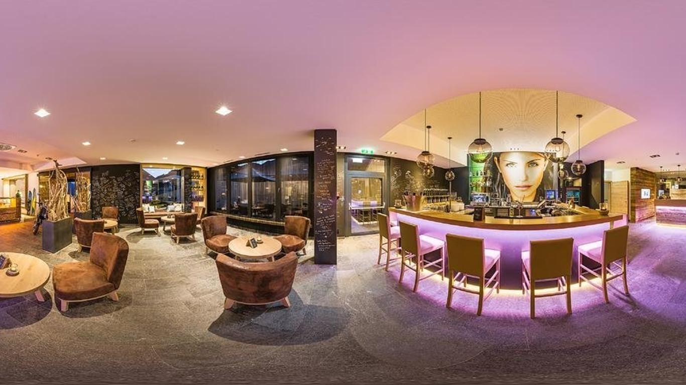 Alps Lodge