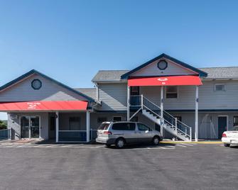 Econo Lodge - Rutland - Edificio