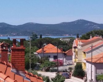 Pansion Maria - Zadar - Vista del exterior