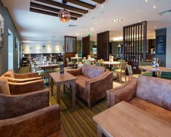 Premier Inn Portsmouth Havant South - Havant - Lounge